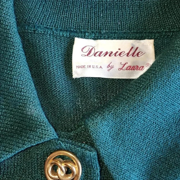 Danielle Women's Green Acrylic Blend Long Sleeve Front Buttons Sweater Jacket - Picture 4 of 12